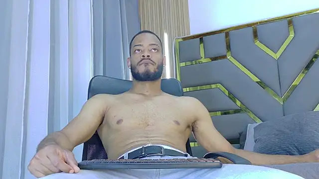 Oliver bigblack cock online show from March 16, 6:34 pm