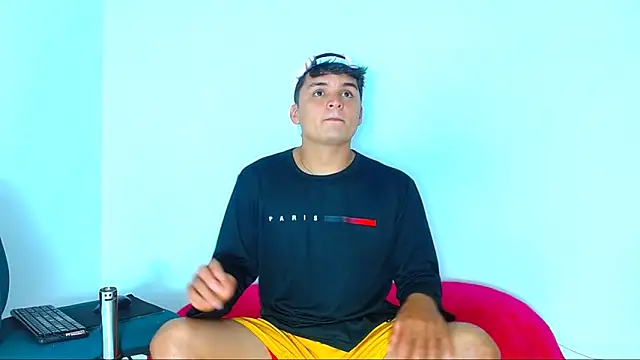 zandernoir18 online show from March 14, 6:57 pm