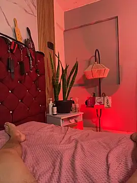 Snapshot of MILU-XXX chatting on March 15, 5:02 am MILU-XXX online show from March 15, 5:02 am