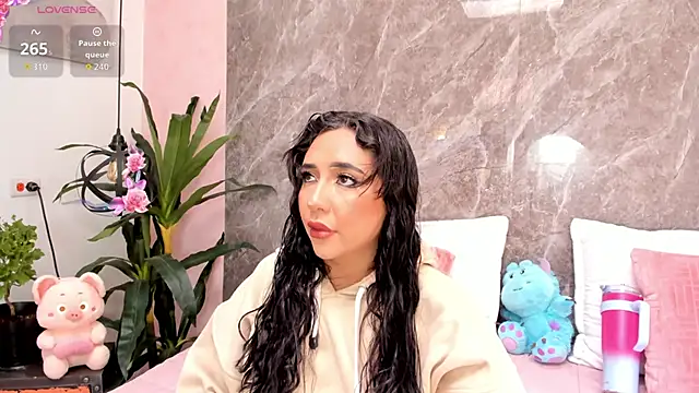 Snapshot of Megan_Stein chatting on June 12, 8:30 pm Megan Stein online show from June 12, 8:30 pm