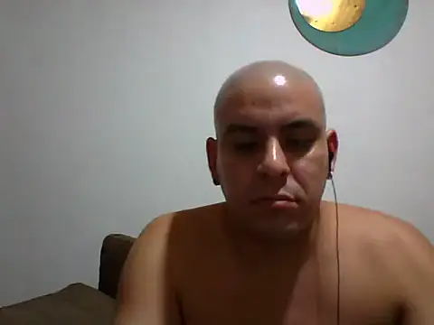 Matiasadventurexxx online show from March 18, 1:31 am