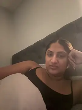 SexyRiri  online show from March 18, 3:09 am