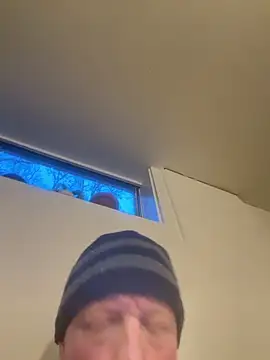 Snapshot of Kristopherbbb chatting on May 3, 9:48 am Kristopherbbb online show from May 3, 9:48 am