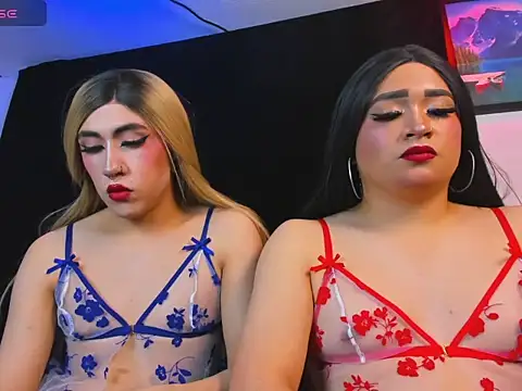 Snapshot of naughty_trans_dolls chatting on June 11, 2:53 am naughty trans dolls online show from June 11, 2:53 am