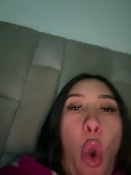 Zoe- -din online show from June 13, 10:46 am