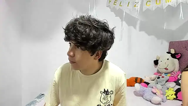 Snapshot of Desire_Ecstasy2 chatting on June 19, 1:21 am Desire Ecstasy2 online show from June 19, 1:21 am