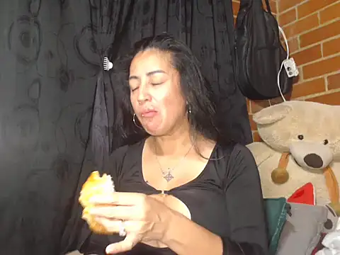 Snapshot of Alexandrina chatting on January 11, 12:01 am Alexandrina online show from January 11, 12:01 am