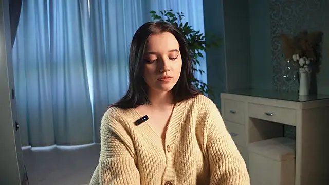 AnnabelScalia online show from March 15, 9:59 am