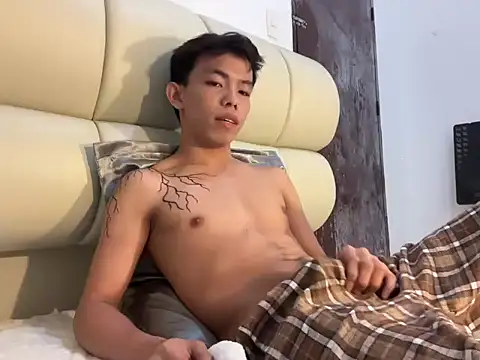 hottasianboy online show from May 19, 6:53 am