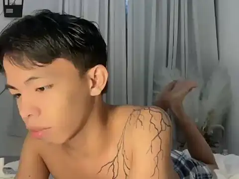 hottasianboy online show from July 27, 12:01 pm