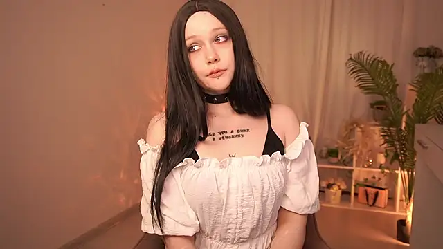 Snapshot of MuseLuna chatting on March 23, 7:12 am MuseLuna online show from March 23, 7:12 am