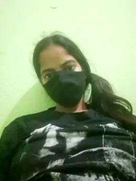 nidhiyadav00 online show from May 2, 9:20 pm