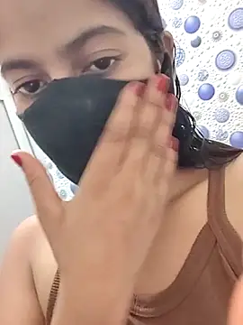 nidhiyadav00 online show from May 13, 7:55 pm