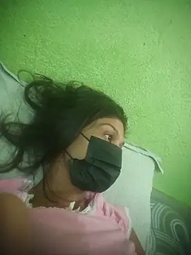 nidhiyadav00 online show from May 26, 8:43 am