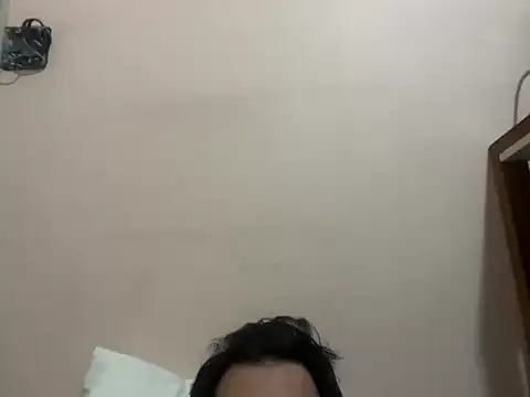 Snapshot of MAByummydick chatting on June 18, 1:17 am MAByummydick online show from June 18, 1:17 am