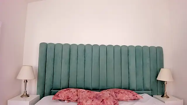 AntonnellaRios online show from March 16, 12:20 pm