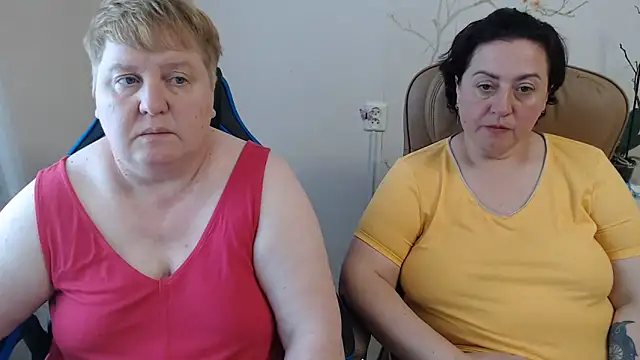 Lindy-Jeanie online show from June 15, 3:58 pm