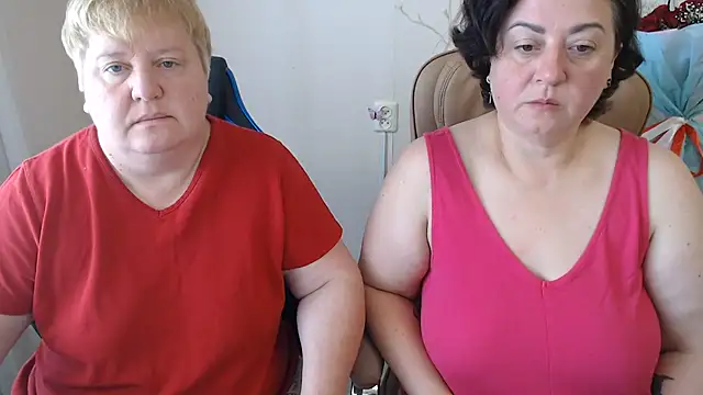 Lindy-Jeanie online show from July 23, 8:23 am