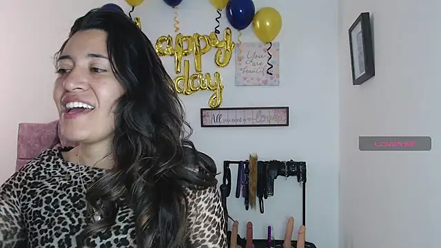 violeta scott online show from July 1, 2:18 pm
