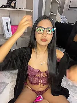Snapshot of Gretel_Streit chatting on May 26, 3:35 am Gretel Streit online show from May 26, 3:35 am