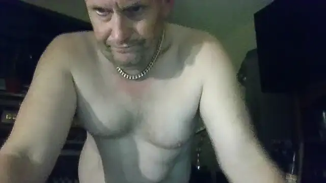 strokingjoe14585 online show from April 18, 9:57 am