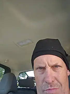 strokingjoe14585 online show from April 22, 8:43 pm