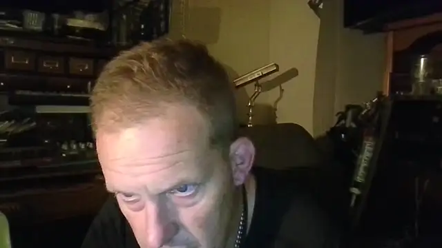 strokingjoe14585 online show from April 24, 8:17 am