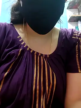 tulidas96778 online show from April 7, 2:06 pm