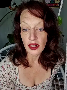 Snapshot of PurpleBunnyxo chatting on July 25, 4:15 pm PurpleBunnyxo online show from July 25, 4:15 pm
