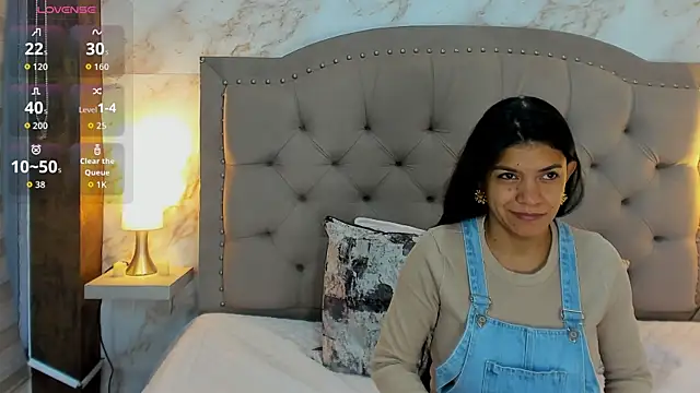 AishaCambell  online show from July 6, 11:29 am