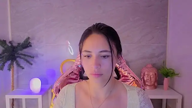 bonnie 1s online show from April 24, 1:13 pm