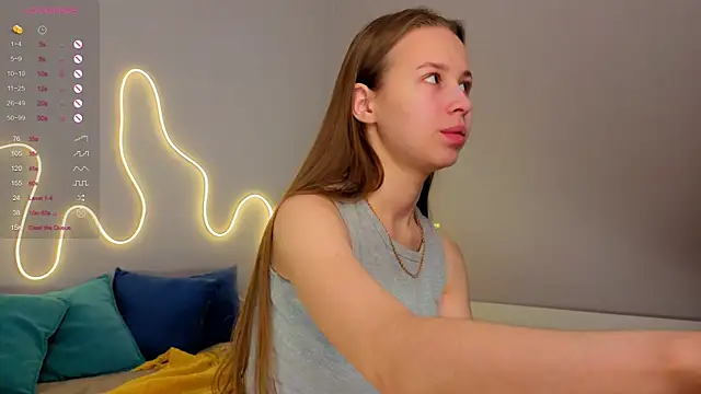 Emma dream  online show from June 13, 1:03 am