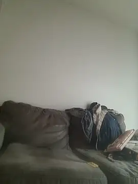 Snapshot of yourMasterisBored chatting on May 27, 2:47 pm yourMasterisBored online show from May 27, 2:47 pm