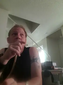 Snapshot of yourMasterisBored chatting on June 21, 1:46 pm yourMasterisBored online show from June 21, 1:46 pm