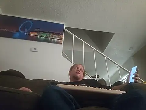 Snapshot of yourMasterisBored chatting on July 1, 4:18 pm yourMasterisBored online show from July 1, 4:18 pm