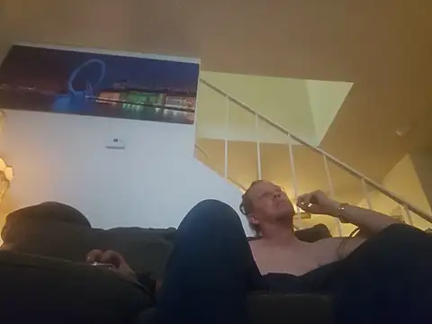 Snapshot of yourMasterisBored chatting on July 2, 3:23 am yourMasterisBored online show from July 2, 3:23 am