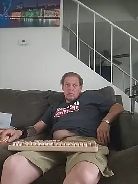 Snapshot of yourMasterisBored chatting on July 17, 2:45 pm yourMasterisBored online show from July 17, 2:45 pm