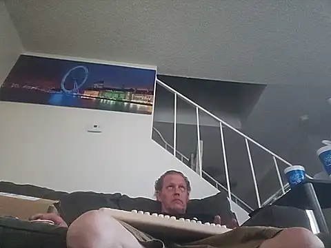 Snapshot of yourMasterisBored chatting on July 25, 2:09 am yourMasterisBored online show from July 25, 2:09 am