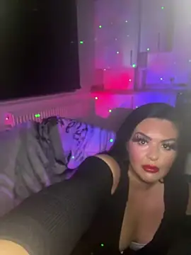 Laurenlaceyx online show from March 19, 12:36 am