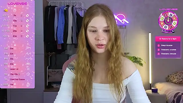 GoldenSunBunny online show from March 15, 2:06 am