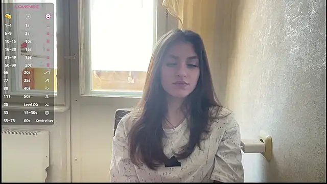 Snapshot of Moonstarisrares chatting on June 18, 9:14 am Moonstarisrares online show from June 18, 9:14 am