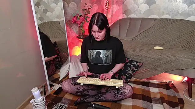Velvet Lily online show from May 1, 8:57 pm