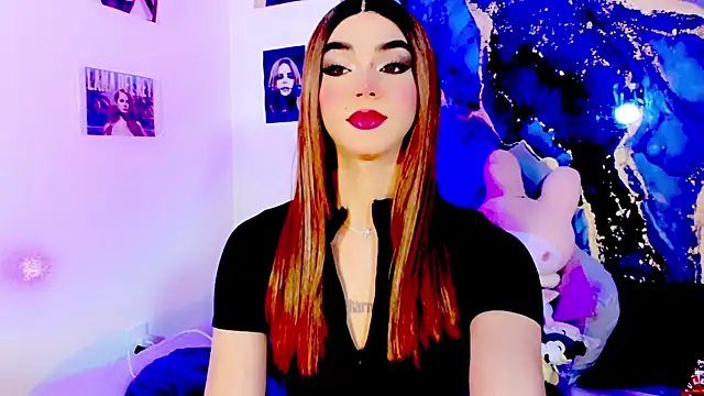 Snapshot of blonde_queen- chatting on May 21, 3:46 am blonde queen- online show from May 21, 3:46 am