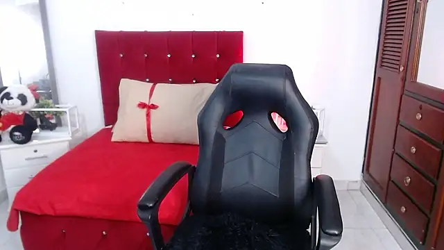 FireBrunette online show from March 19, 2:26 am