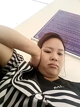 cute-girl-2k online show from March 18, 6:16 am