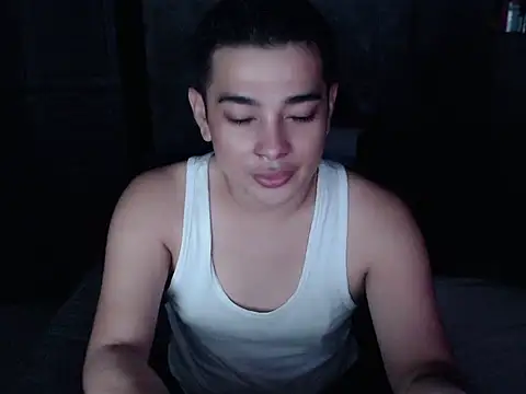 Treat2Heaven online show from April 4, 3:16 am