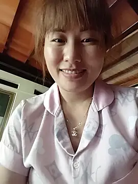 Snapshot of Lucxy-ki6 chatting on May 25, 3:56 am Lucxy-ki6 online show from May 25, 3:56 am