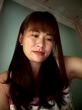 Snapshot of Lucxy-ki6 chatting on May 29, 11:58 pm Lucxy-ki6 online show from May 29, 11:58 pm