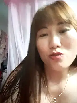 Snapshot of Lucxy-ki6 chatting on June 5, 3:57 am Lucxy-ki6 online show from June 5, 3:57 am