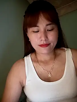 Snapshot of Lucxy-ki6 chatting on June 18, 1:04 pm Lucxy-ki6 online show from June 18, 1:04 pm